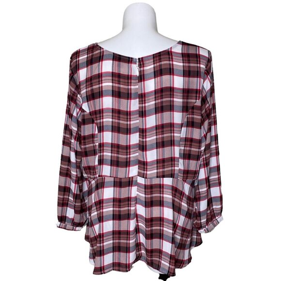 Torrid Georgette Tie-Front Blouse, Red Plaid Long Sleeve V-Neck Women's Size 3 - Picture 7 of 13